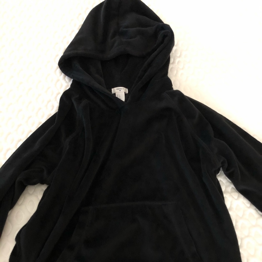 Forever 21 Black velvet hoodie